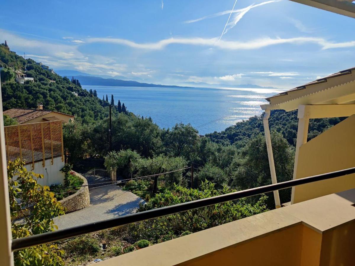 Kaminaki Seaview Apartments Katávolos エクステリア 写真