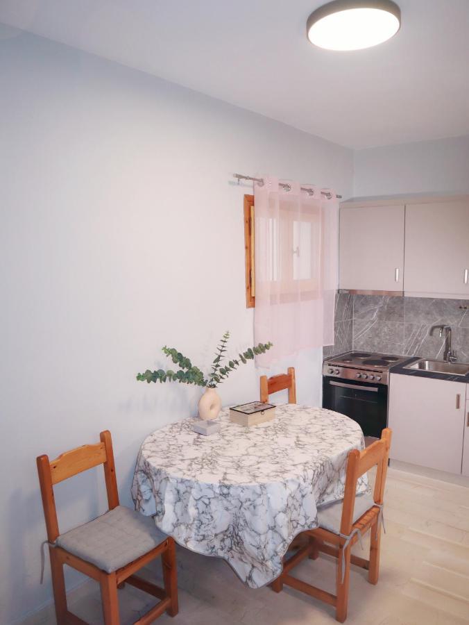 Kaminaki Seaview Apartments Katávolos エクステリア 写真