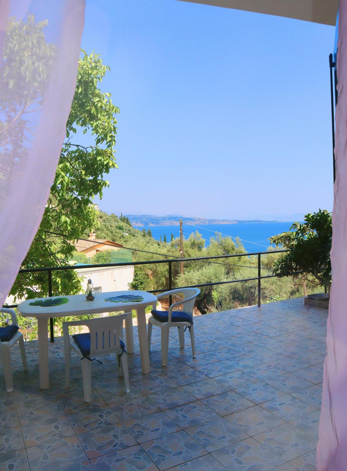 Kaminaki Seaview Apartments Katávolos エクステリア 写真