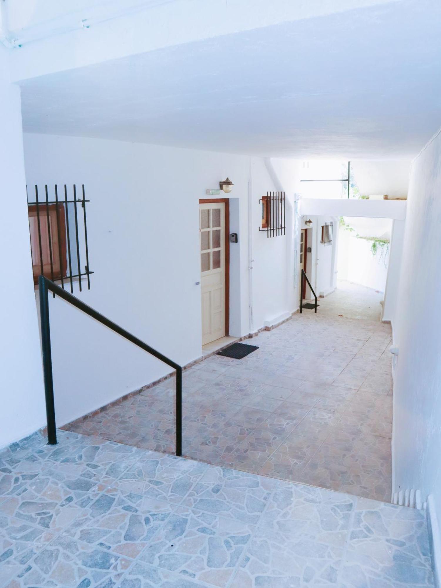 Kaminaki Seaview Apartments Katávolos エクステリア 写真